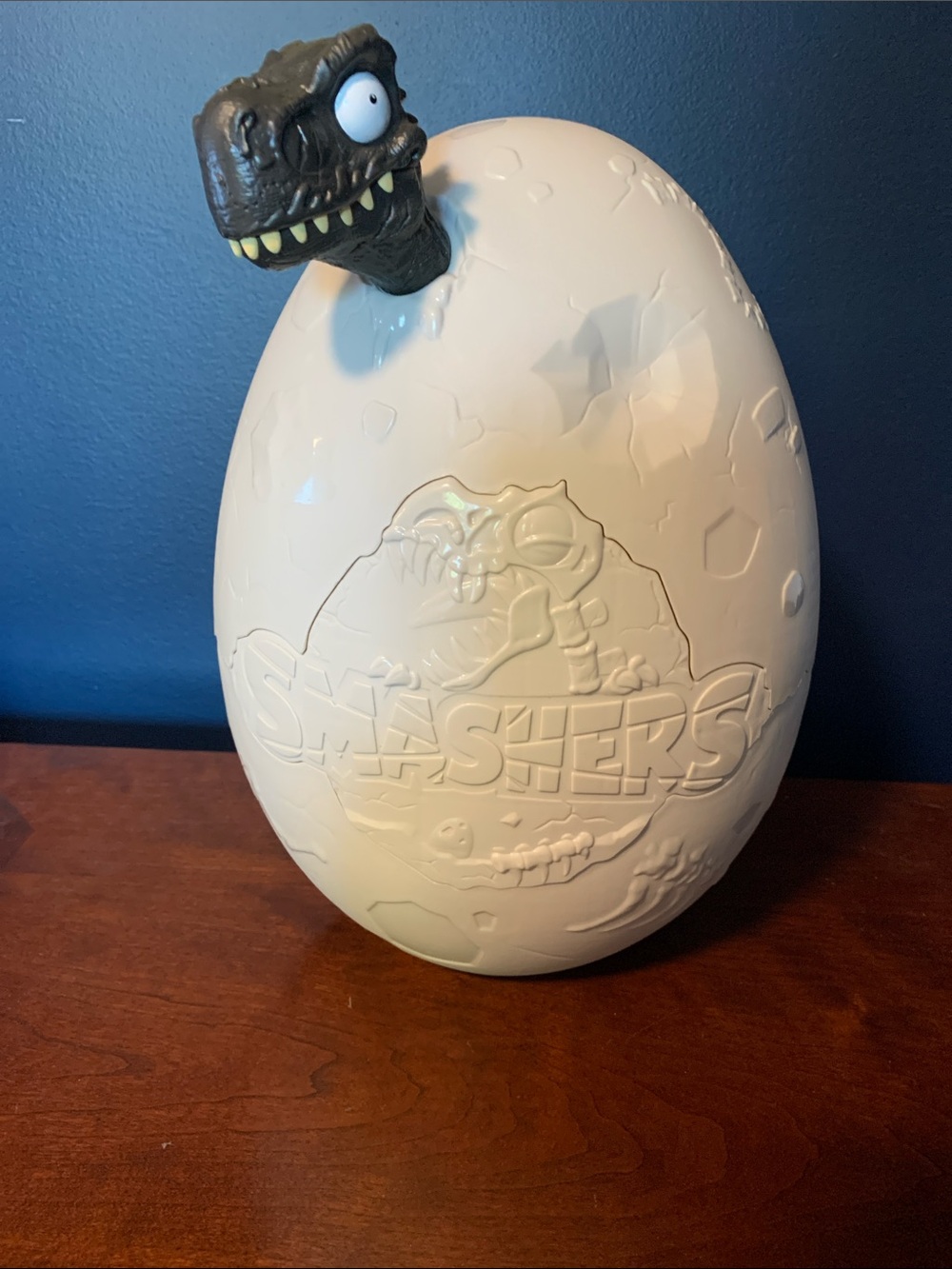 Smashers Dinosaur Egg with Empty Dino Head
